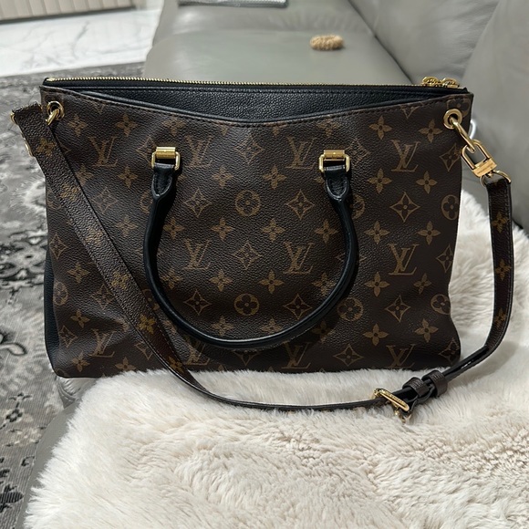 Louis Vuitton Handbags - Authentic limited edition discontinued Louis Vuitton Pallas MNG Full NOIR